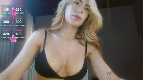 Snapshot of pinkilola chatting on 02-14-25, 01:56 Pinkilola online show from 02-14-25, 01:56