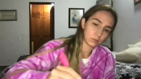 Pinkilola online show from 03-31-26, 04:02