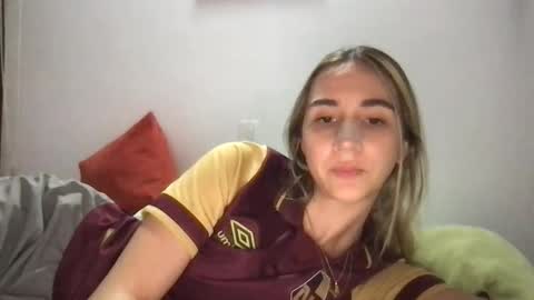 Pinkilola online show from 04-13-26, 03:01