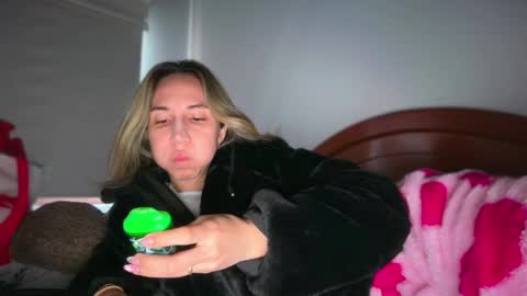 Pinkilola online show from 05-14-26, 12:56