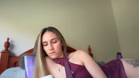 Pinkilola online show from 05-15-26, 04:47