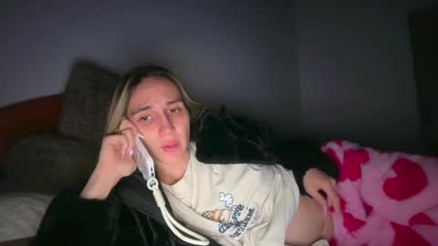Pinkilola online show from 05-19-26, 02:07