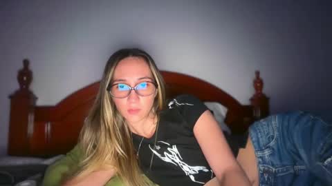 Pinkilola online show from 06-08-26, 01:28