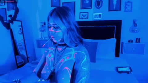 Snapshot of pinkk_demon chatting on 02-28-26, 03:35 PINKK online show from 02-28-26, 03:35