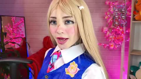 LUISA online show from 01-13-25, 05:33