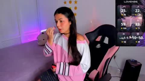 Sarah .. online show from 11-23-25, 07:02