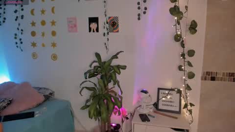 Snapshot of pinkpantherr_ chatting on 03-19-26, 06:56 Sarah .. online show from 03-19-26, 06:56