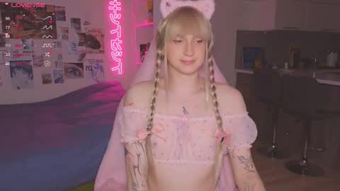 pinkvenom_ online show from 11-25-25, 07:25