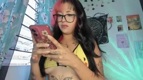 pinky_promiseex online show from 06-26-26, 10:58