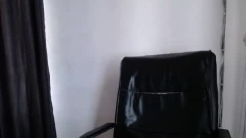 Snapshot of pinky_pussy68635 chatting on 11-21-25, 09:08 Arena online show from 11-21-25, 09:08