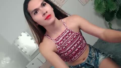 pinky_web03 online show from 12-19-25, 12:39