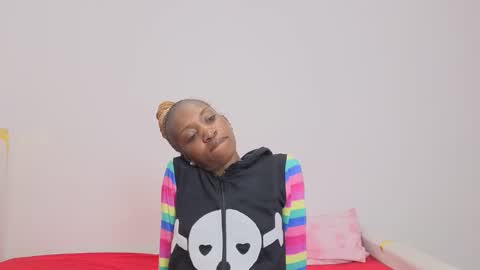 Snapshot of pinky_winky2 chatting on 09-17-25, 01:29 pinky_winky2 online show from 09-17-25, 01:29