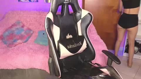 pinkygirl20 online show from 03-11-26, 03:56