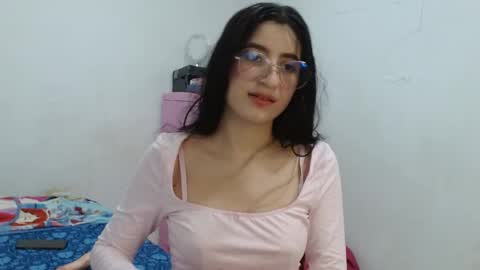 Perla online show from 06-05-26, 02:51