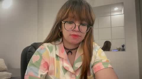 Rose online show from 04-26-26, 05:05