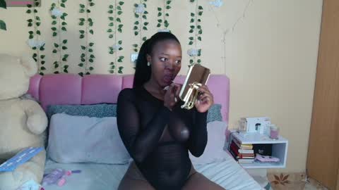 Pinky online show from 03-26-26, 02:00