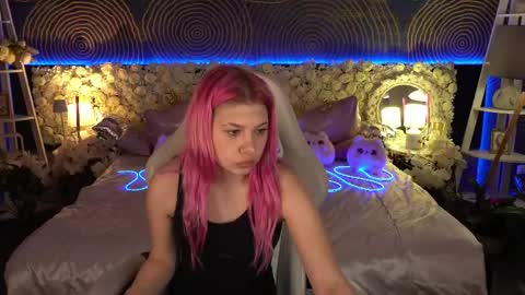 pinkytrix online show from 05-06-26, 12:43