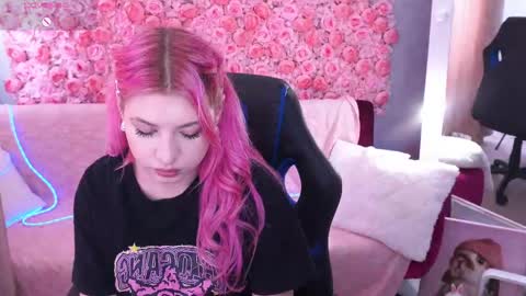 pinkytrix online show from 05-09-26, 12:43