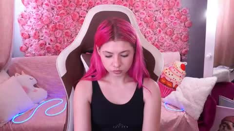 pinkytrix online show from 05-19-26, 01:17