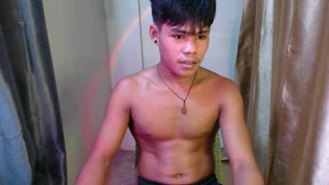 Snapshot of pinoy_shyboy69 chatting on 04-10-26, 10:31 pinoy_shyboy69 online show from 04-10-26, 10:31