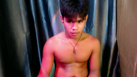 Snapshot of pinoy_shyboy69 chatting on 04-27-26, 02:37 pinoy_shyboy69 online show from 04-27-26, 02:37