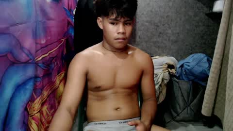 Snapshot of pinoy_shyboy69 chatting on 07-24-26, 04:54 pinoy_shyboy69 online show from 07-24-26, 04:54