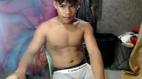 Snapshot of pinoy_shyboy69 chatting on 07-28-26, 11:17 pinoy_shyboy69 online show from 07-28-26, 11:17