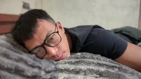 ethan online show from 12-19-25, 02:46