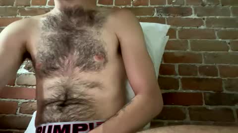 Snapshot of pintior chatting on 05-29-26, 05:22 Pint online show from 05-29-26, 05:22