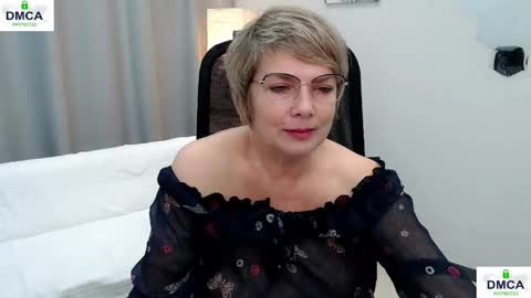 Bella online show from 04-23-26, 05:19