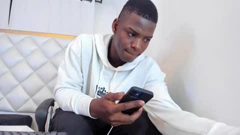 P I P E online show from 02-16-26, 12:01