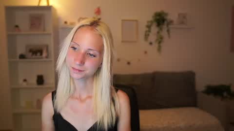 Piper Perri online show from 07-08-26, 06:23