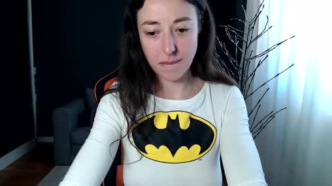 piscesgirl06 online show from 12-20-24, 06:19