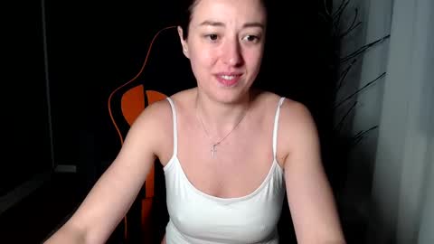 piscesgirl06 online show from 12-30-24, 05:37