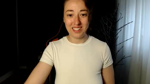 piscesgirl06 online show from 05-28-26, 03:26