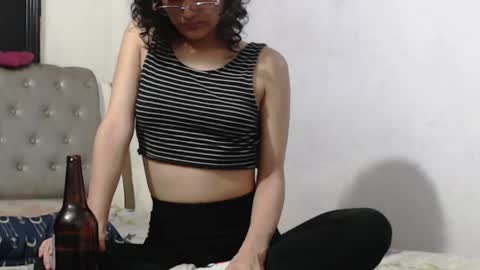 Snapshot of piscis_dreams chatting on 06-09-26, 04:13 PiscisDreams online show from 06-09-26, 04:13