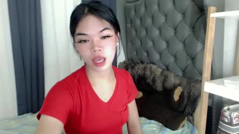 Snapshot of pitchy_pitch chatting on 02-13-25, 06:48 The Girl Named Eyve online show from 02-13-25, 06:48