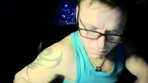 Snapshot of pitrs30sexy chatting on 12-17-25, 01:11 pitrs30sexy online show from 12-17-25, 01:11