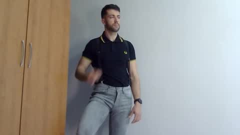 Snapshot of pitruki00 chatting on 02-12-26, 09:37 pitruki00 online show from 02-12-26, 09:37