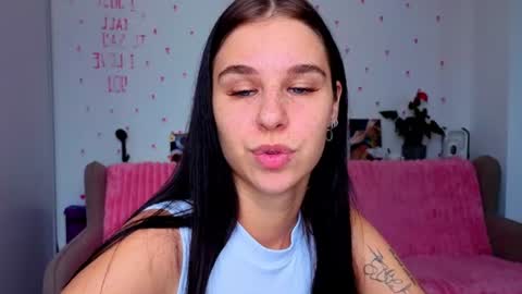 Molly online show from 06-28-26, 06:19