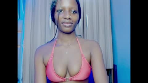 Snapshot of pixie_pulse chatting on 06-11-26, 06:33 Ella online show from 06-11-26, 06:33