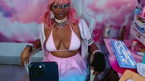 Snapshot of pixiebob25 chatting on 01-17-25, 02:28 Thekawaiidomme online show from 01-17-25, 02:28