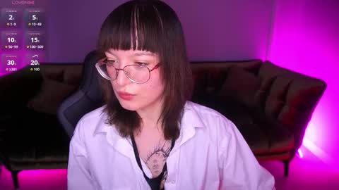 pixiepeachh online show from 11-04-25, 10:20