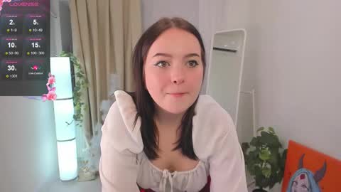 Snapshot of pixievice chatting on 01-07-26, 01:57 Lola online show from 01-07-26, 01:57