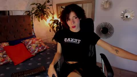 Snapshot of pixy_20 chatting on 02-09-25, 11:15 cris online show from 02-09-25, 11:15