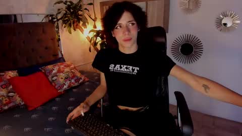Snapshot of pixy_20 chatting on 02-10-25, 06:09 cris online show from 02-10-25, 06:09