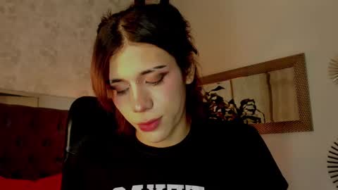 Snapshot of pixy_20 chatting on 02-23-25, 07:00 cris online show from 02-23-25, 07:00