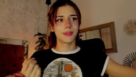 Snapshot of pixy_20 chatting on 02-24-25, 07:00 cris online show from 02-24-25, 07:00