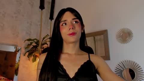 Snapshot of pixy_20 chatting on 03-10-25, 03:56 cris online show from 03-10-25, 03:56