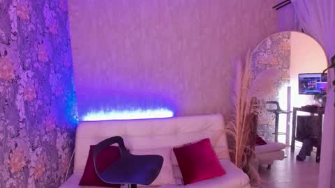 Snapshot of pixy_20 chatting on 10-03-25, 01:46 cris online show from 10-03-25, 01:46